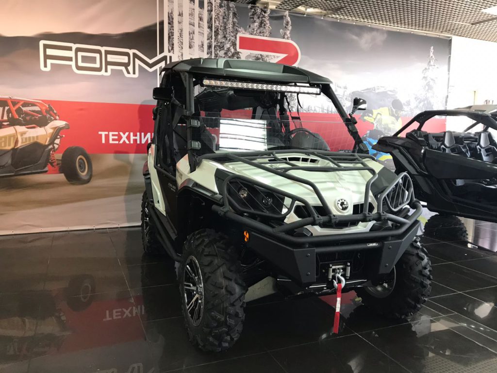 Квадроцикл BRP Can Am COMMANDER 1000 LTD