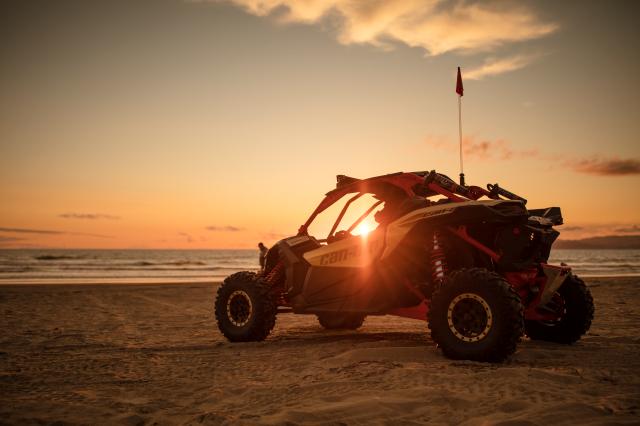 Maverick-X3-Xrs-TURBO-R-Gold-and-Can-Am-Red-Beach-2